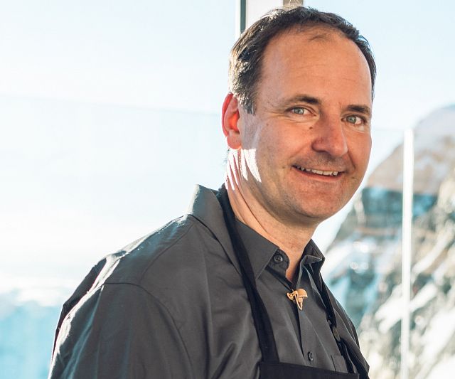 Bernd Matschnig Cafe 3440 01-3