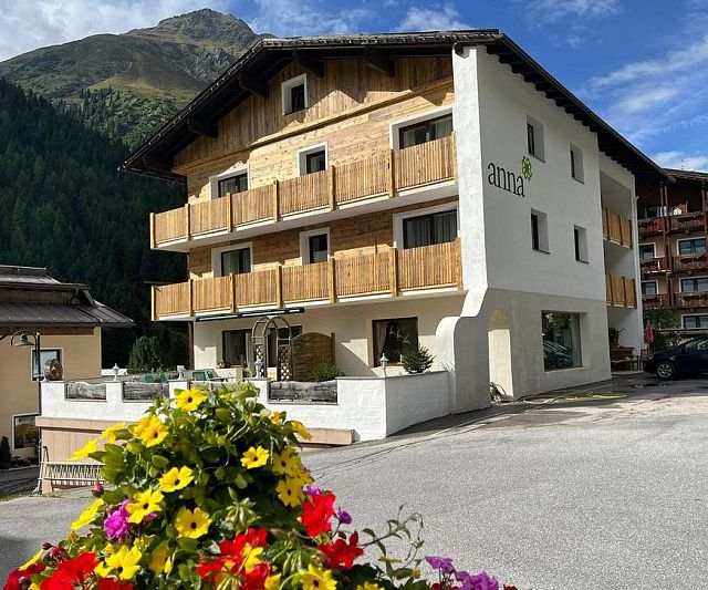 6b93b755-fc9c-45c1-9506-d0754001023d_1_105_c