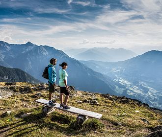 Gipfelerlbnis mit 360° Panorama am Sechzeiger Gipfel im Wandergebiet Hochzeiger